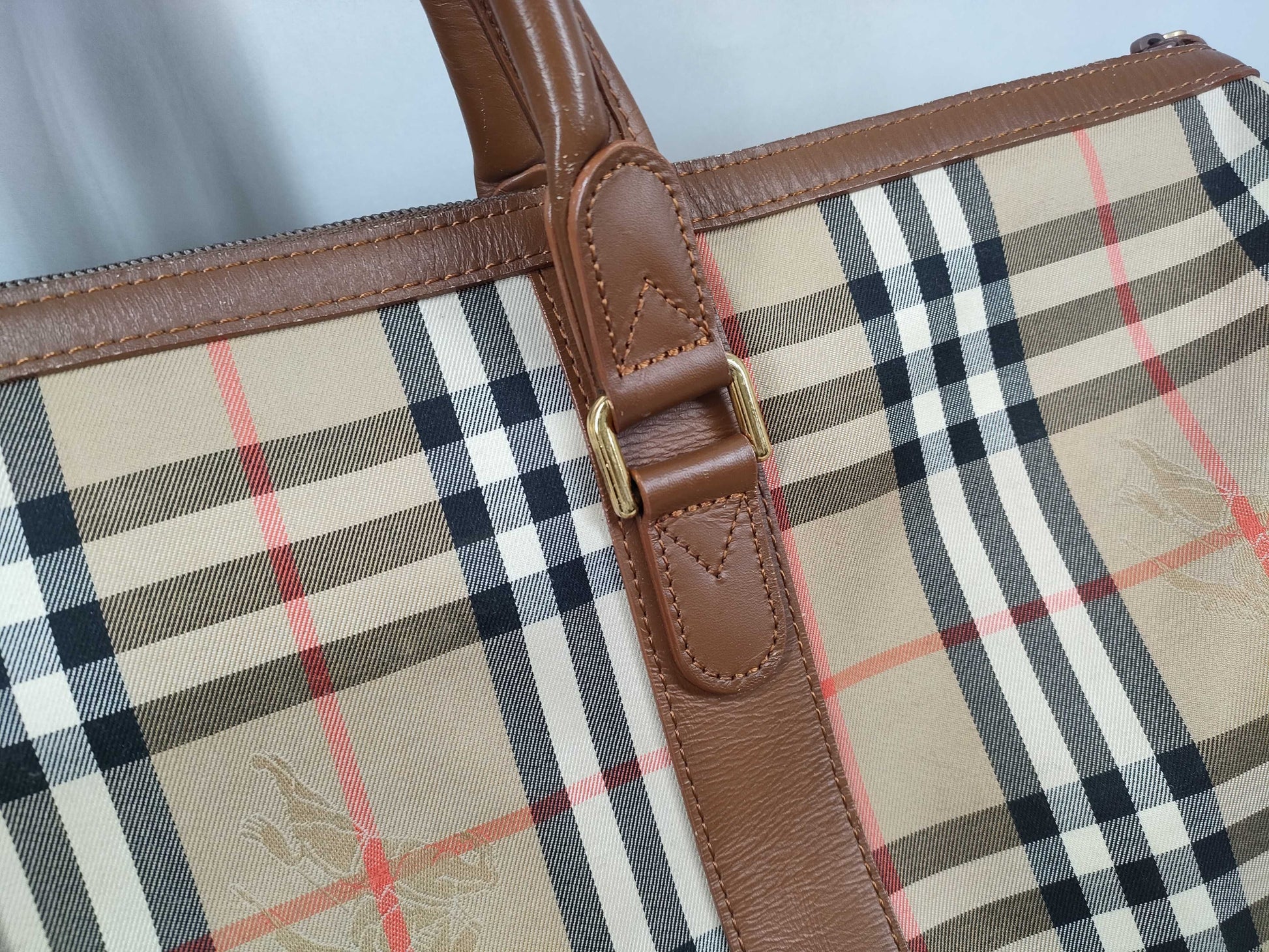 Burberrys Boston bag