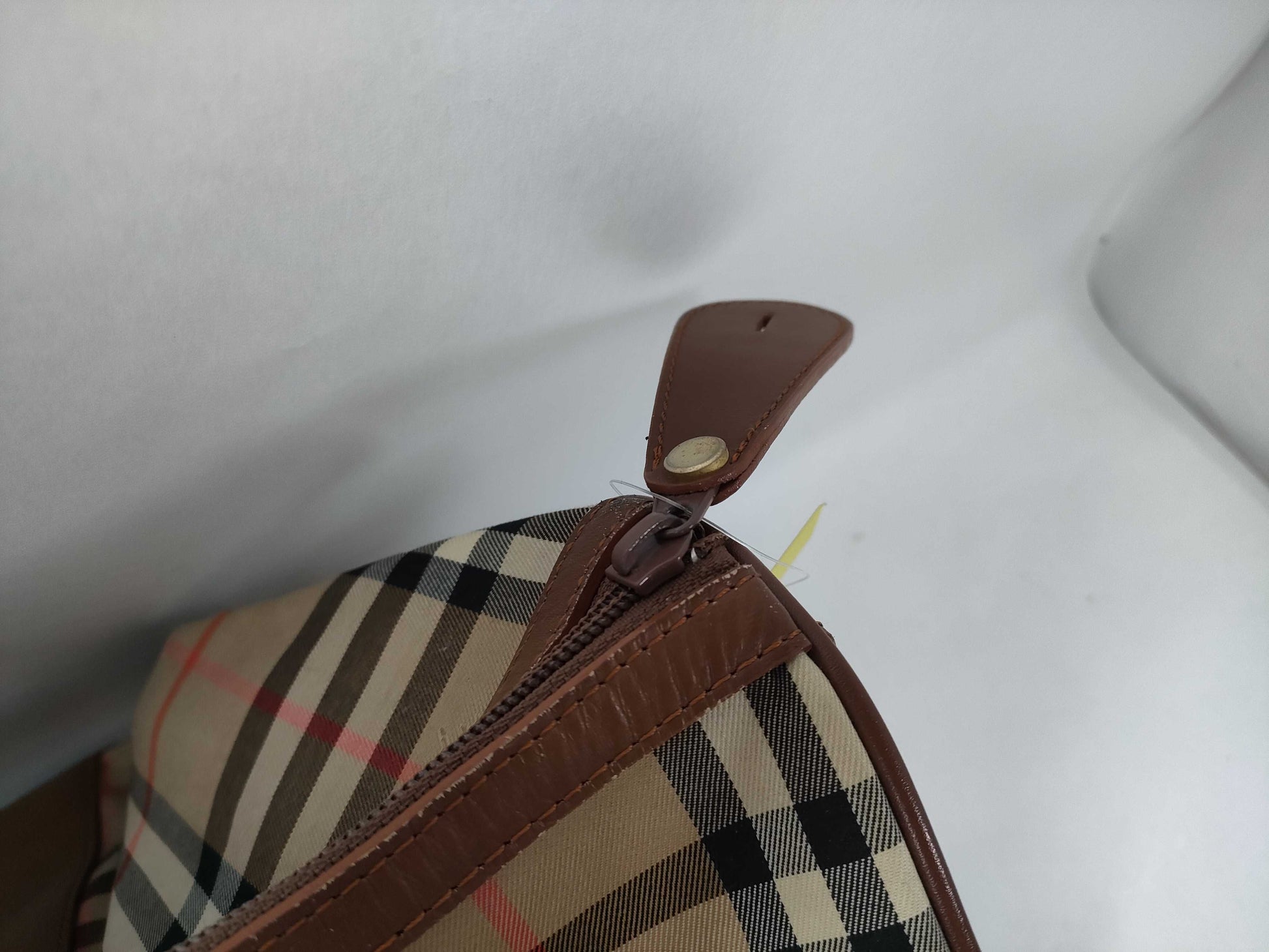 Burberrys Boston bag