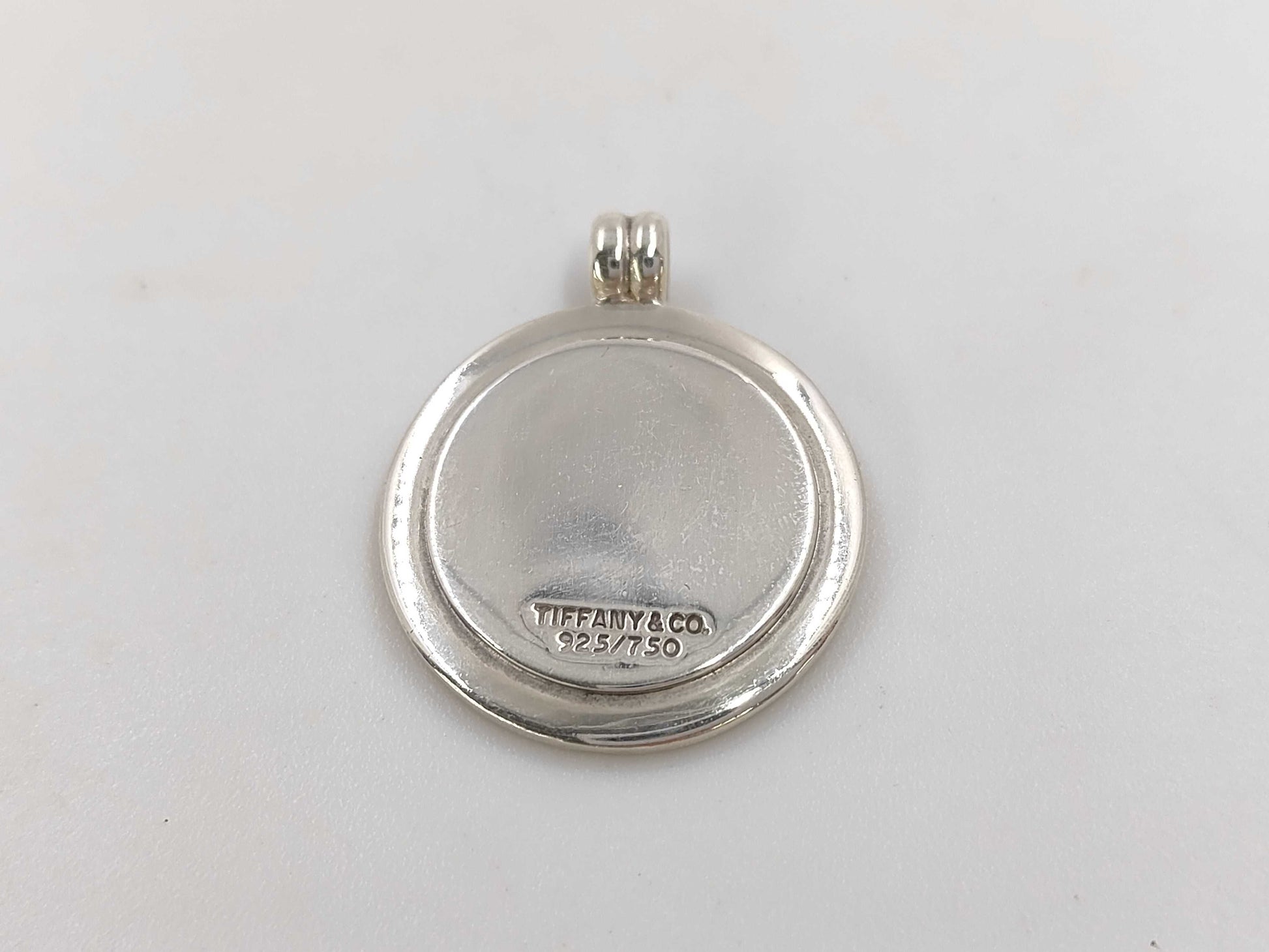 Tiffany & Co. 750 T&C Coin Top SV925 Pendant Top
