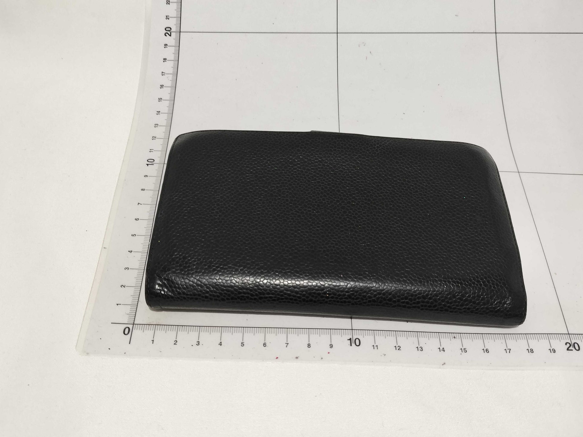 CHANEL Caviar Skin Bifold Long Wallet with Bill Compartment and Coin Purse