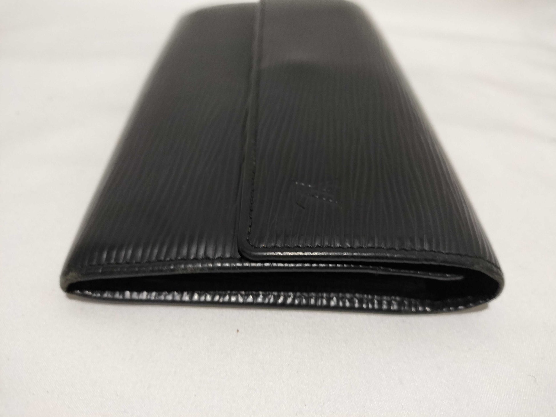 LOUIS VUITTON Epi Epi Long Wallet Sarah Wallet