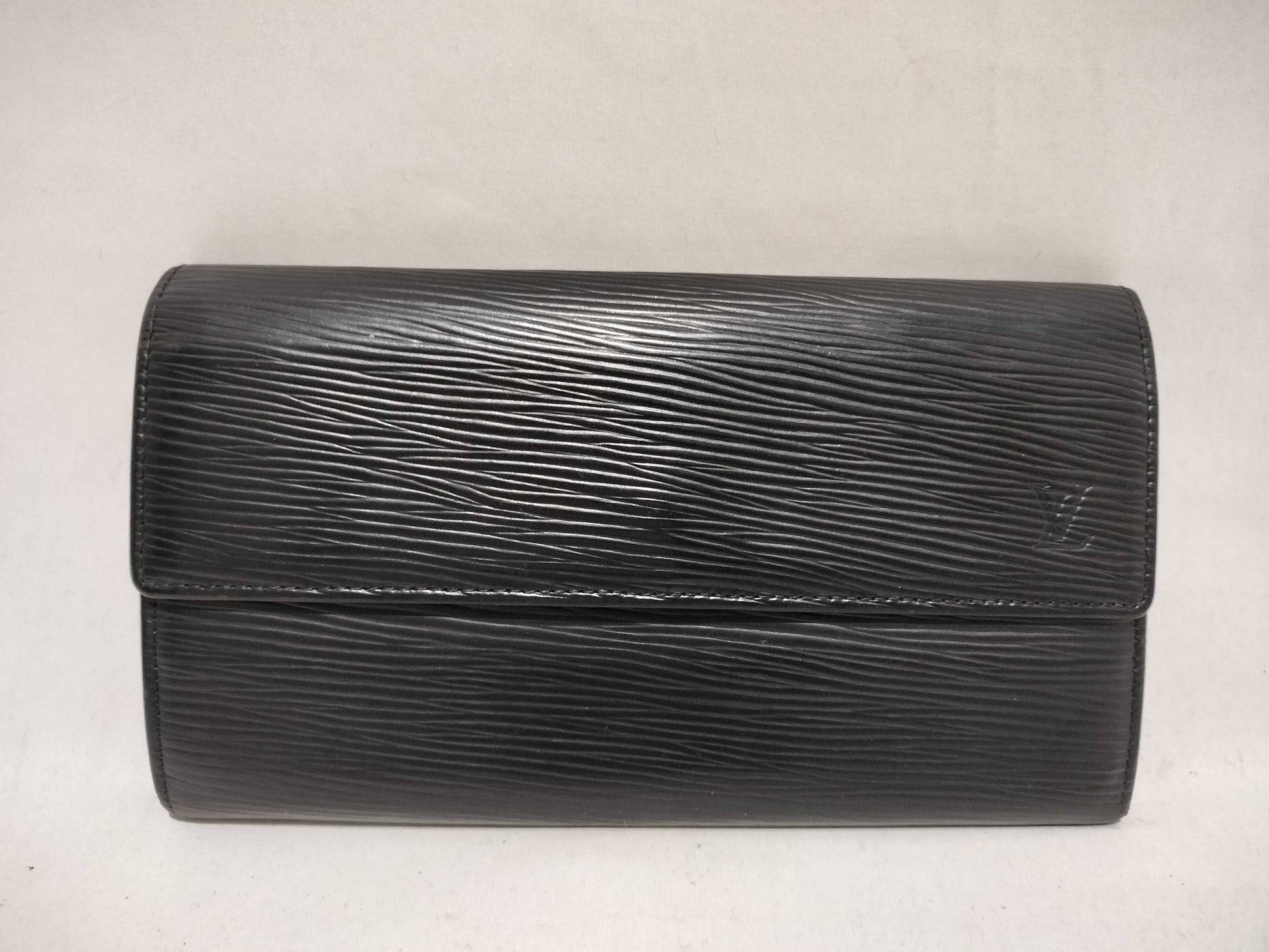 LOUIS VUITTON Epi Epi Long Wallet Sarah Wallet