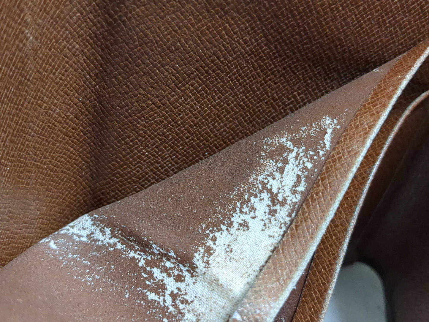 LOUIS VUITTON Monogram Wallet 