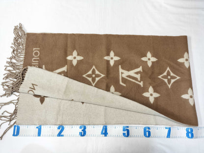LOUIS VUITTON Monogram Reykjavik Scarf