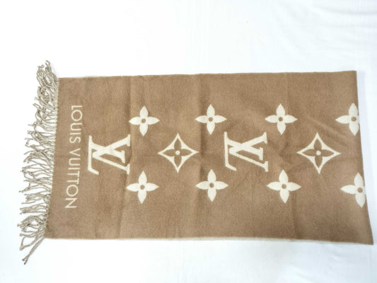 LOUIS VUITTON Monogram Reykjavik Scarf