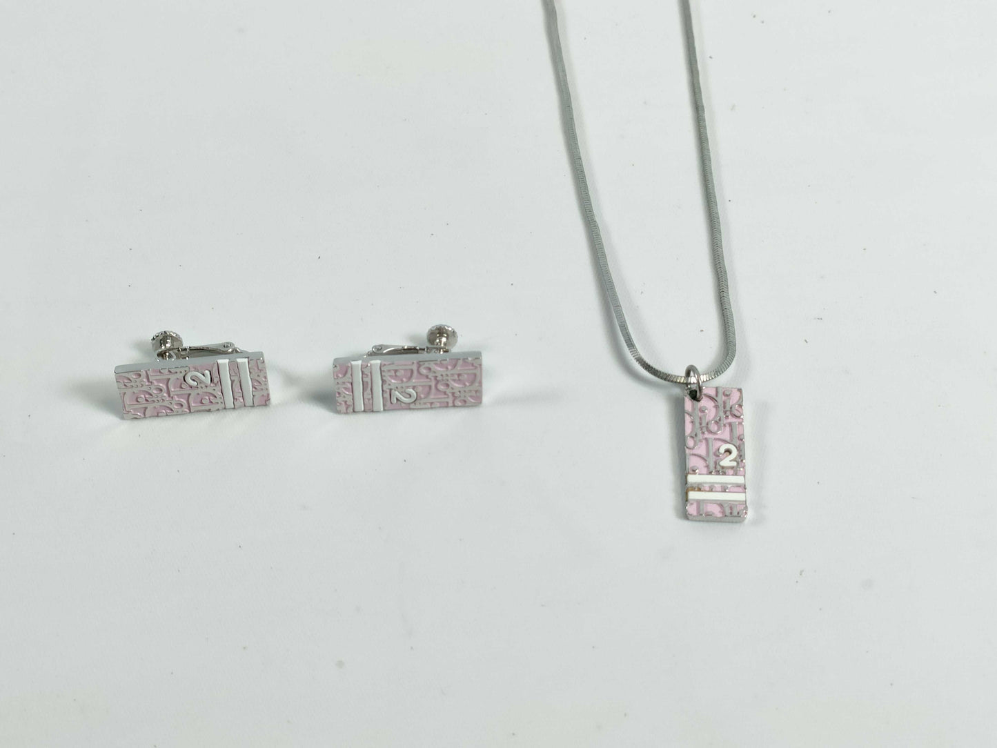 Dior logo necklace, earrings, plate, Trotter accessories, accessories collection 