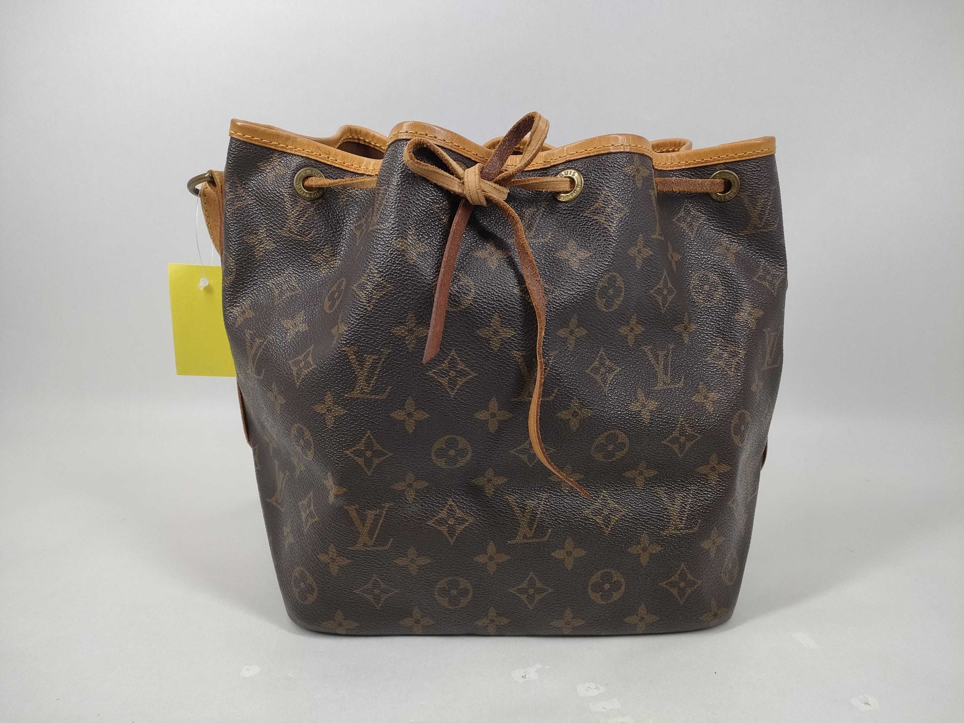 LOUIS VUITTON Monogram Noe Shoulder Bag