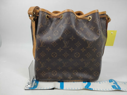LOUIS VUITTON Monogram Noe Shoulder Bag