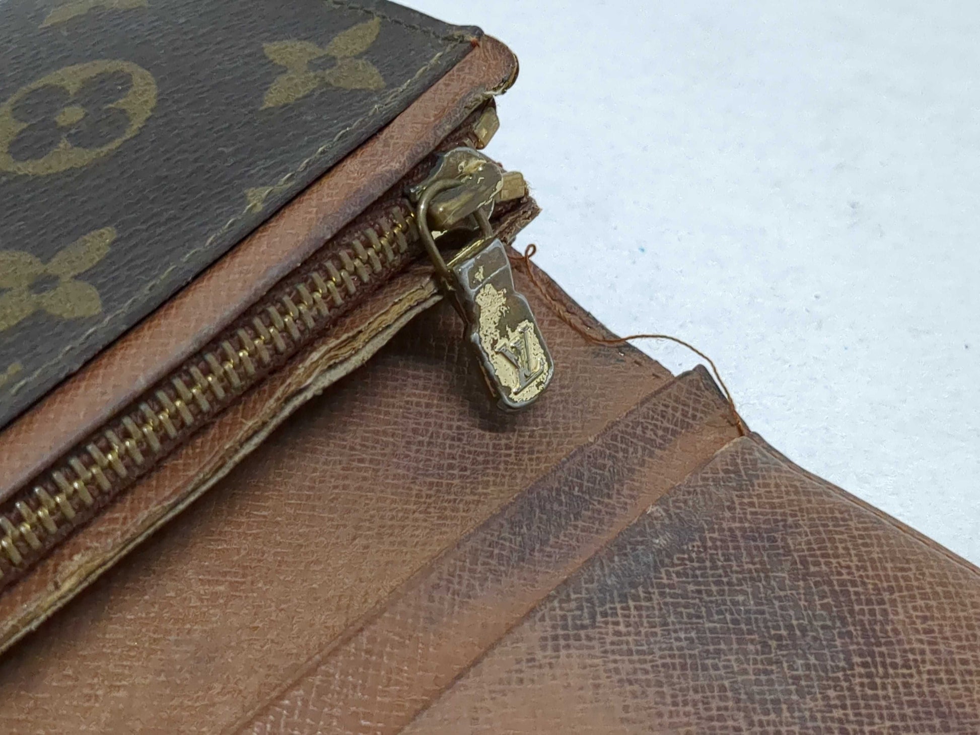 LOUIS VUITTON Monogram Wallet 