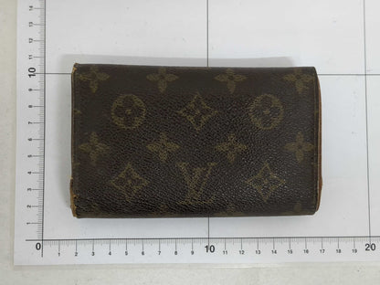 LOUIS VUITTON Monogram Wallet 