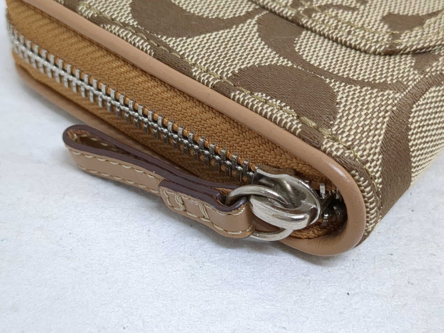 COACH Signature Round Zip Two-Piece Wallet