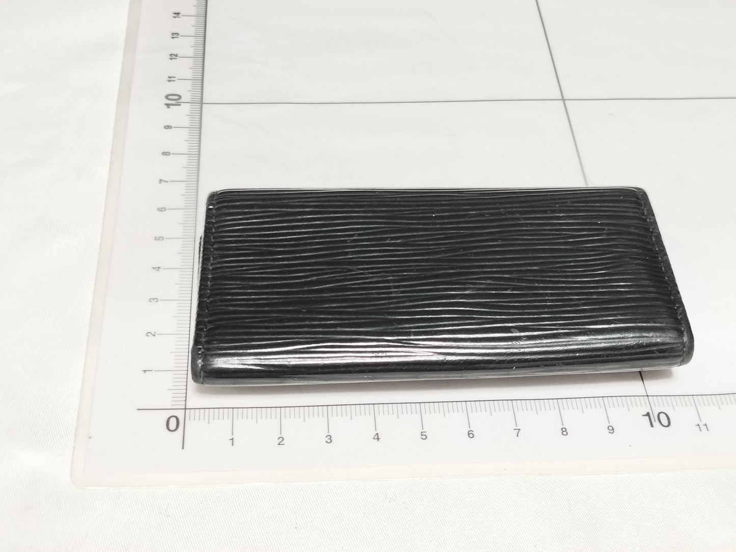 LOUIS VUITTON Epi Multicle 4 Key Case/Key Holder