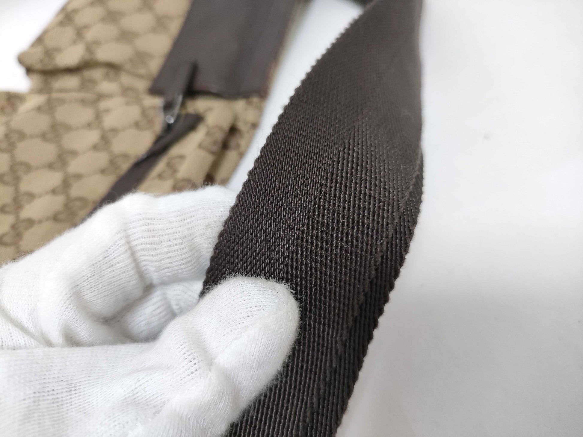 GUCCI GG Canvas Waist Bag Beige