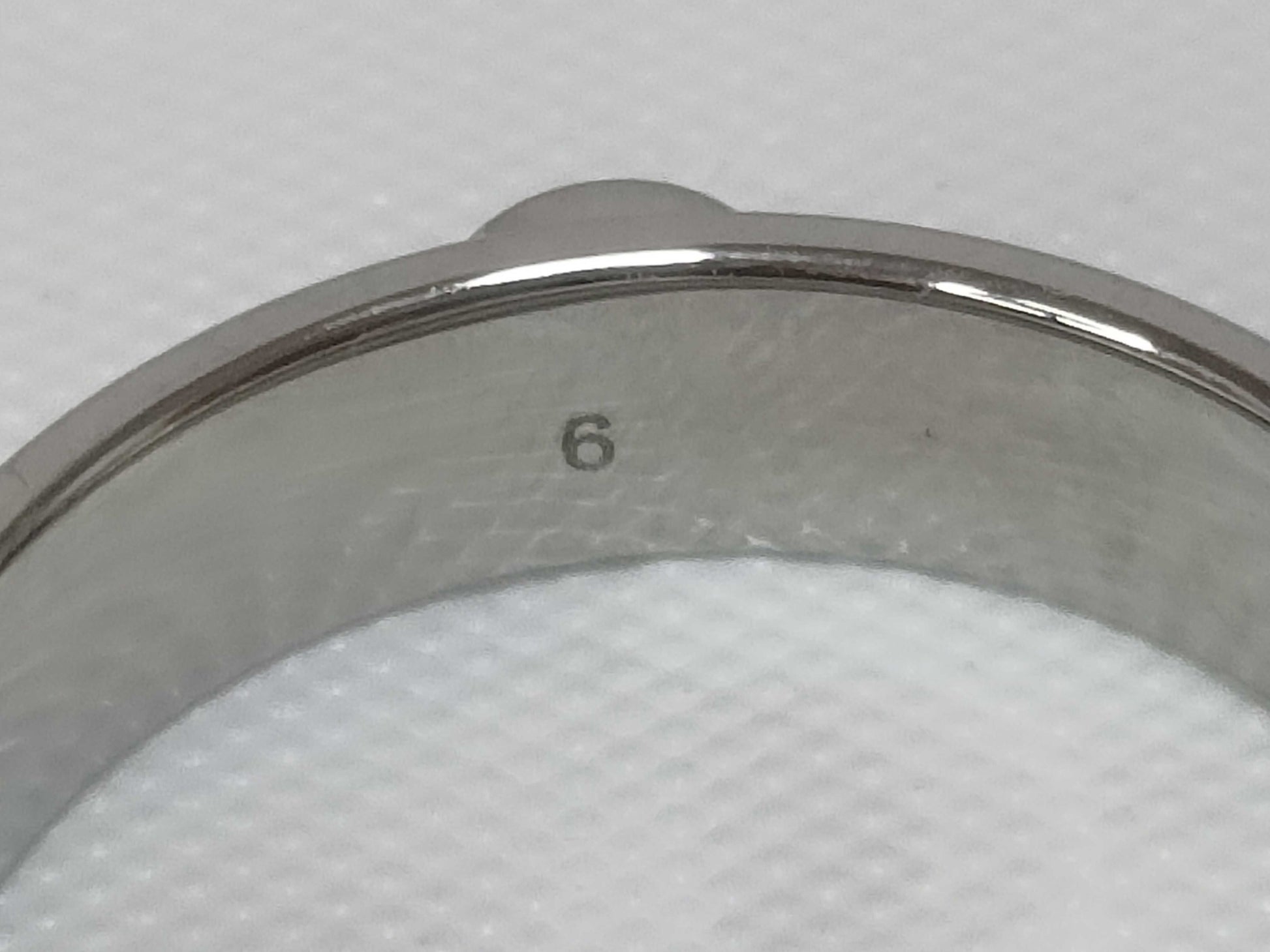 Tory Burch Ring, 2.54g per ring