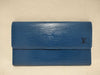 LOUIS VUITTON Epi M63384 Porte Tresor International Wallet
