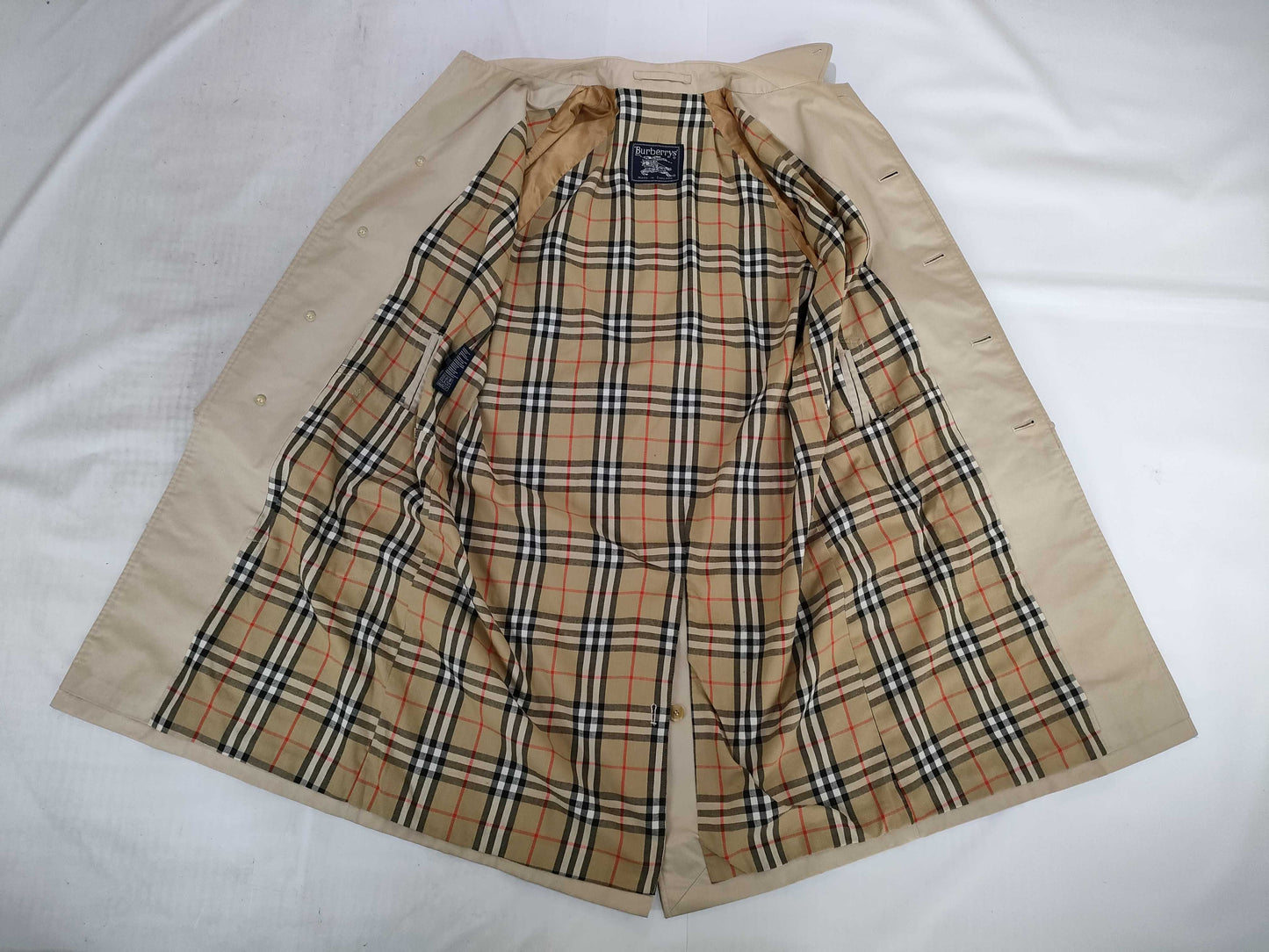 BURBERRY Trench Coat