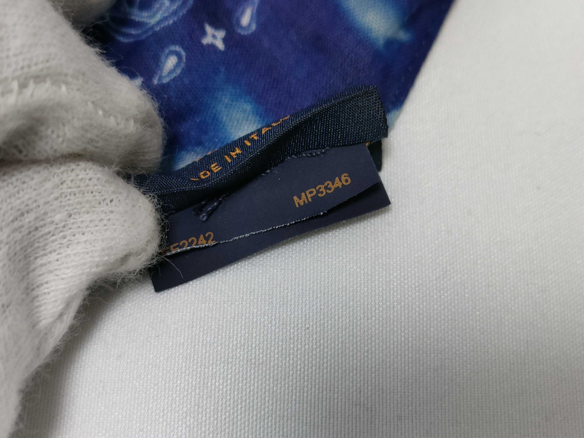 LOUIS VUITTON Monogram Etoile Monogram Bandana MP3346 Scarf