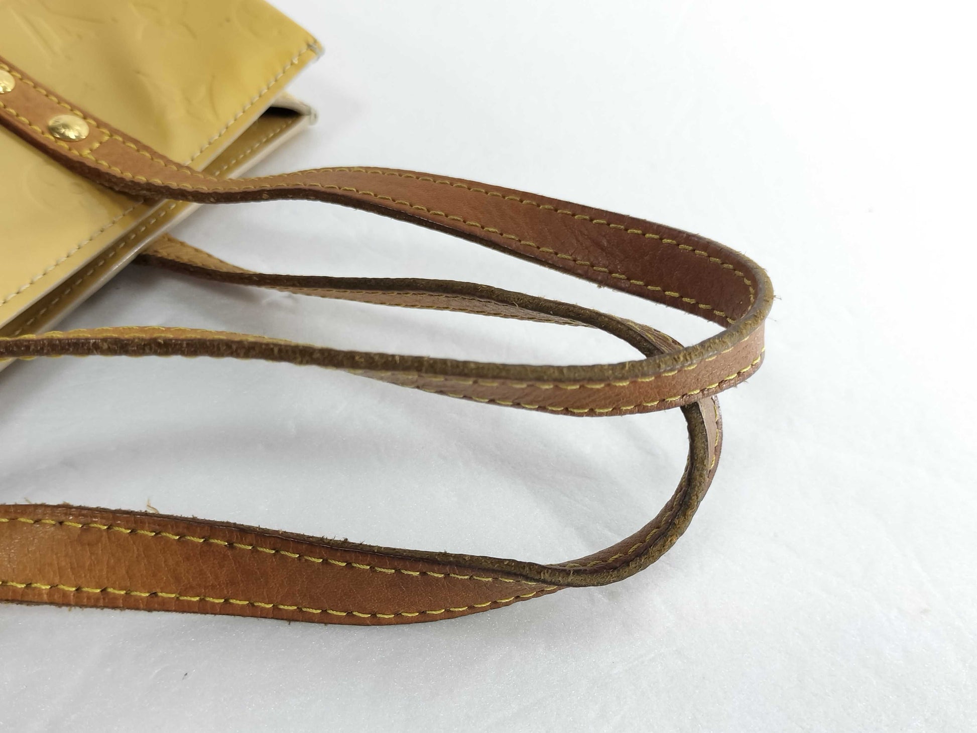 LOUIS VUITTON Vernis Lead MM Tote Bag