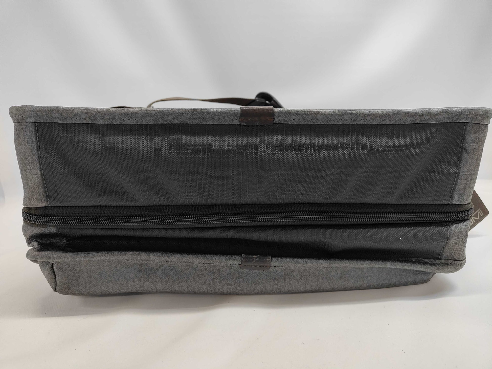 TUMI TUMI 26141EG2 Expandable Business Bag