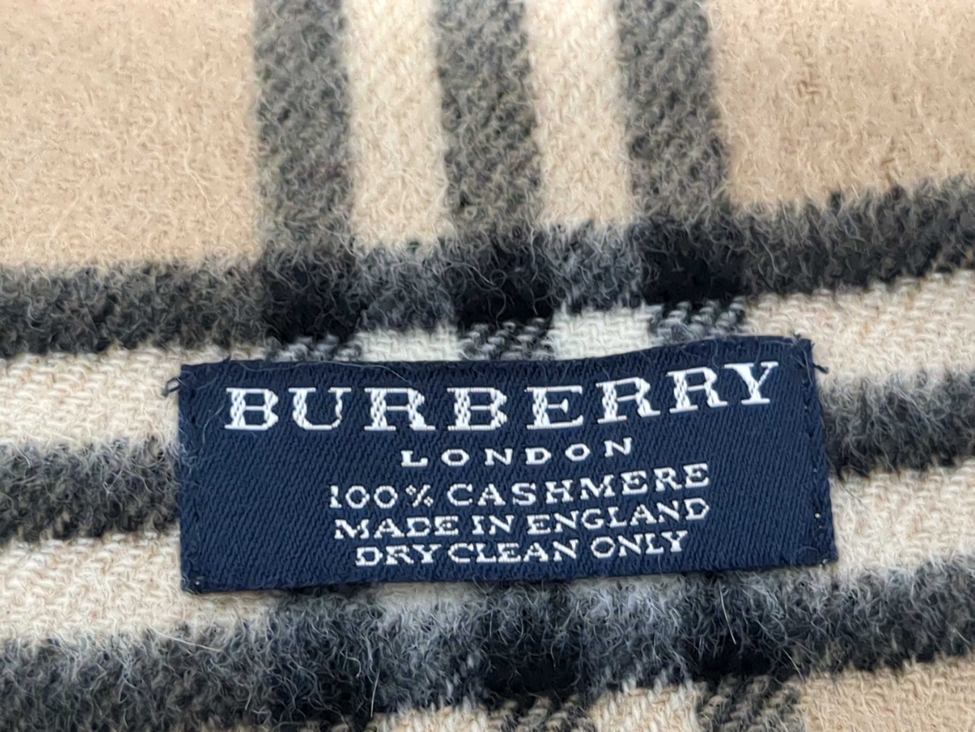 BURBERRY Scarf Nova Check Scarf