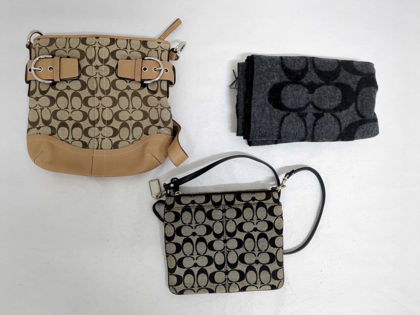 COACH Signature F05374 etc. Shoulder bag