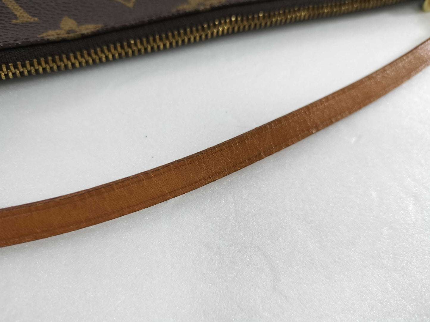 LOUIS VUITTON Monogram M40712 Pochette Accessoires Pouch