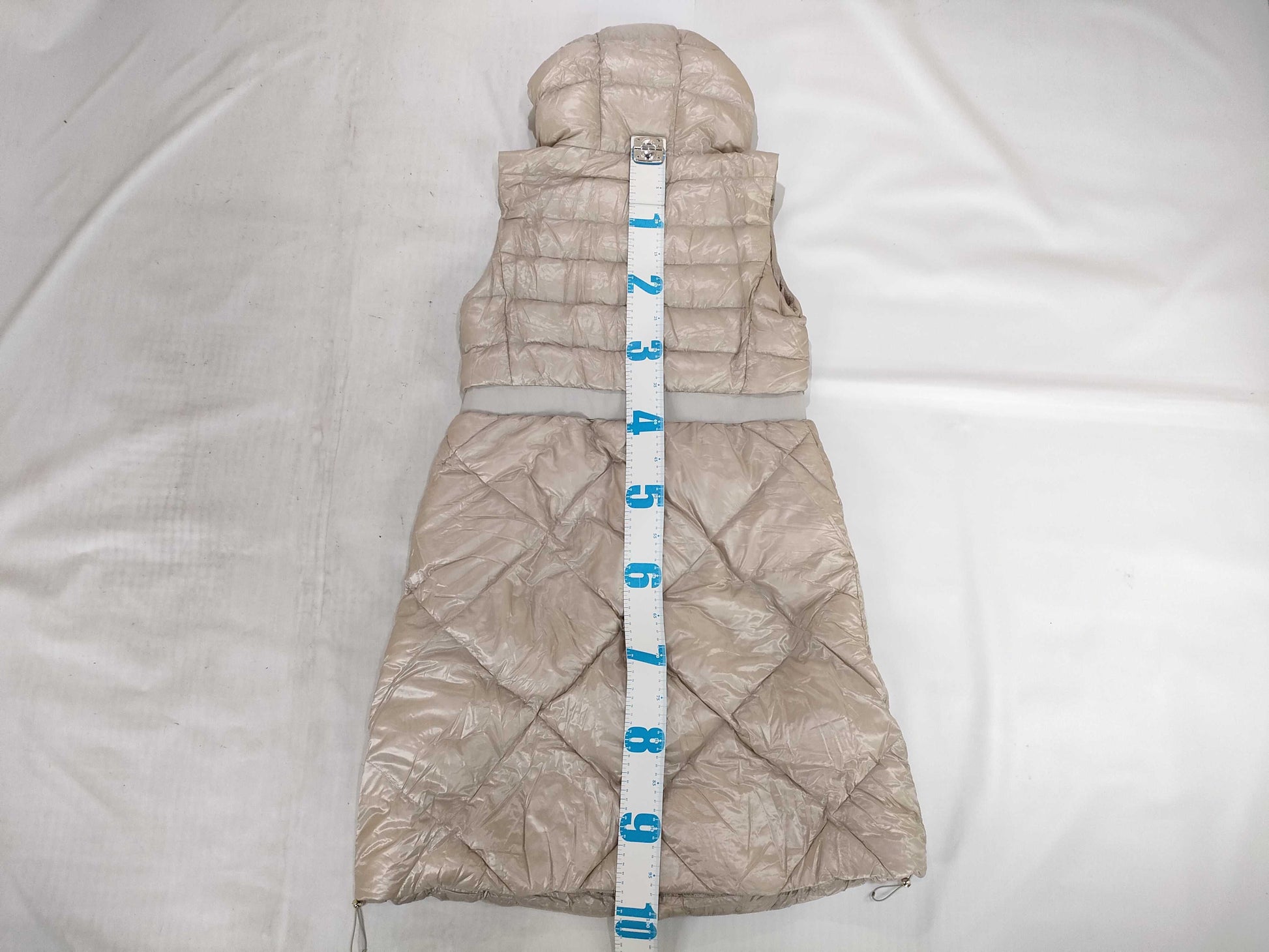 Herno long down vest, beige