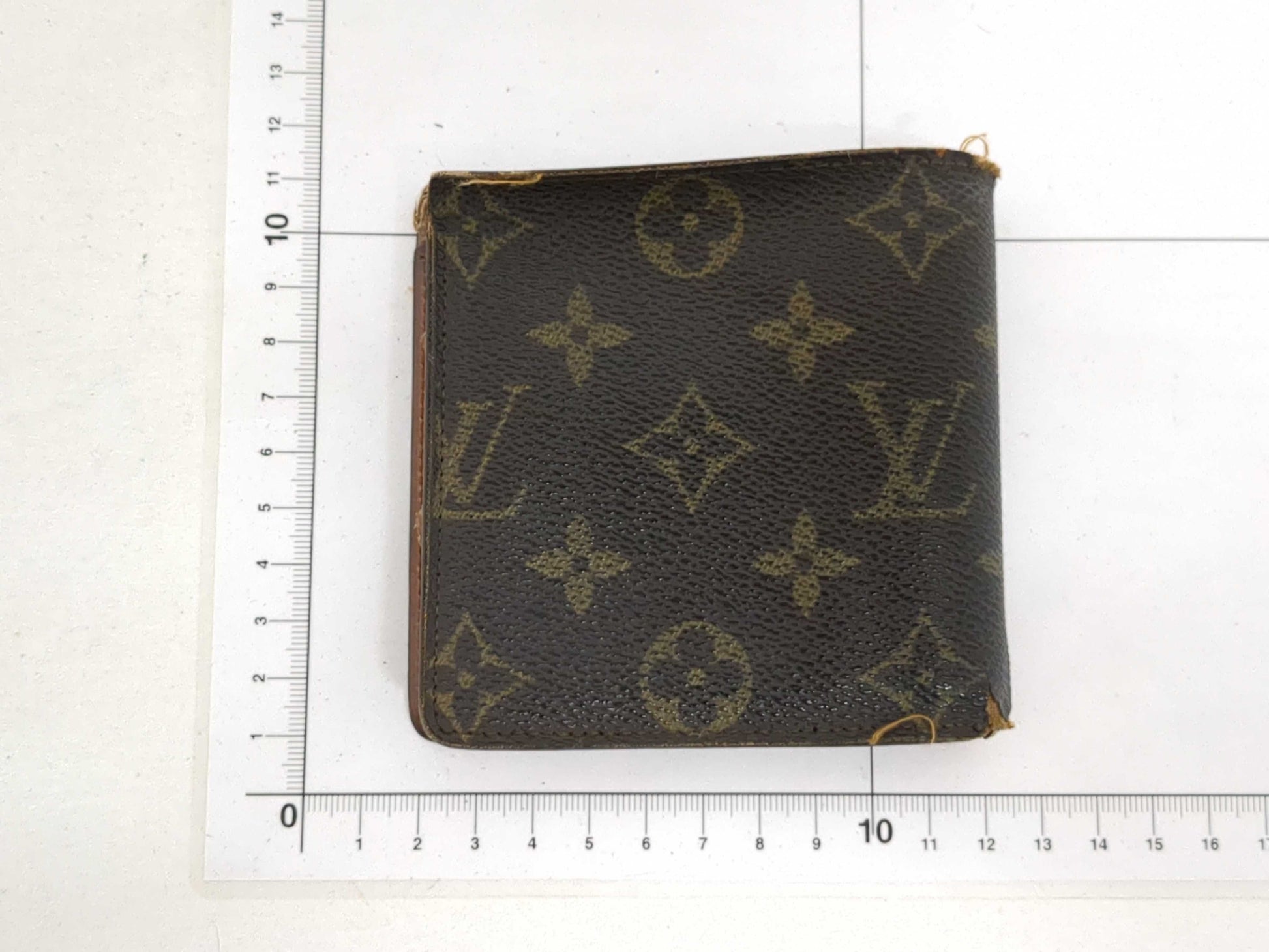 LOUIS VUITTON Monogram M61675 Portefeuille Marco/Compact Zip Wallet
