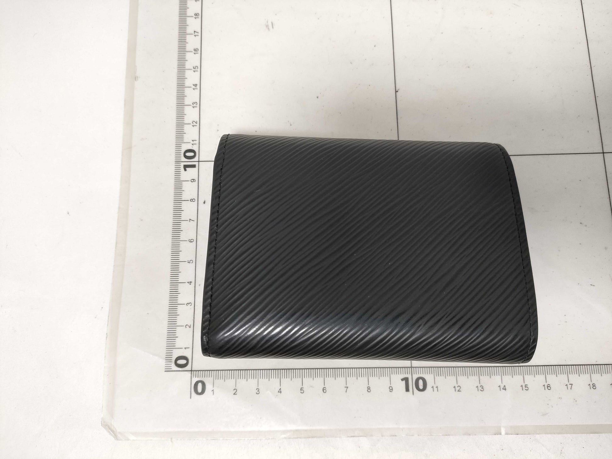 LOUIS VUITTON Epi M64414 Portefeuille Twist Compact Wallet