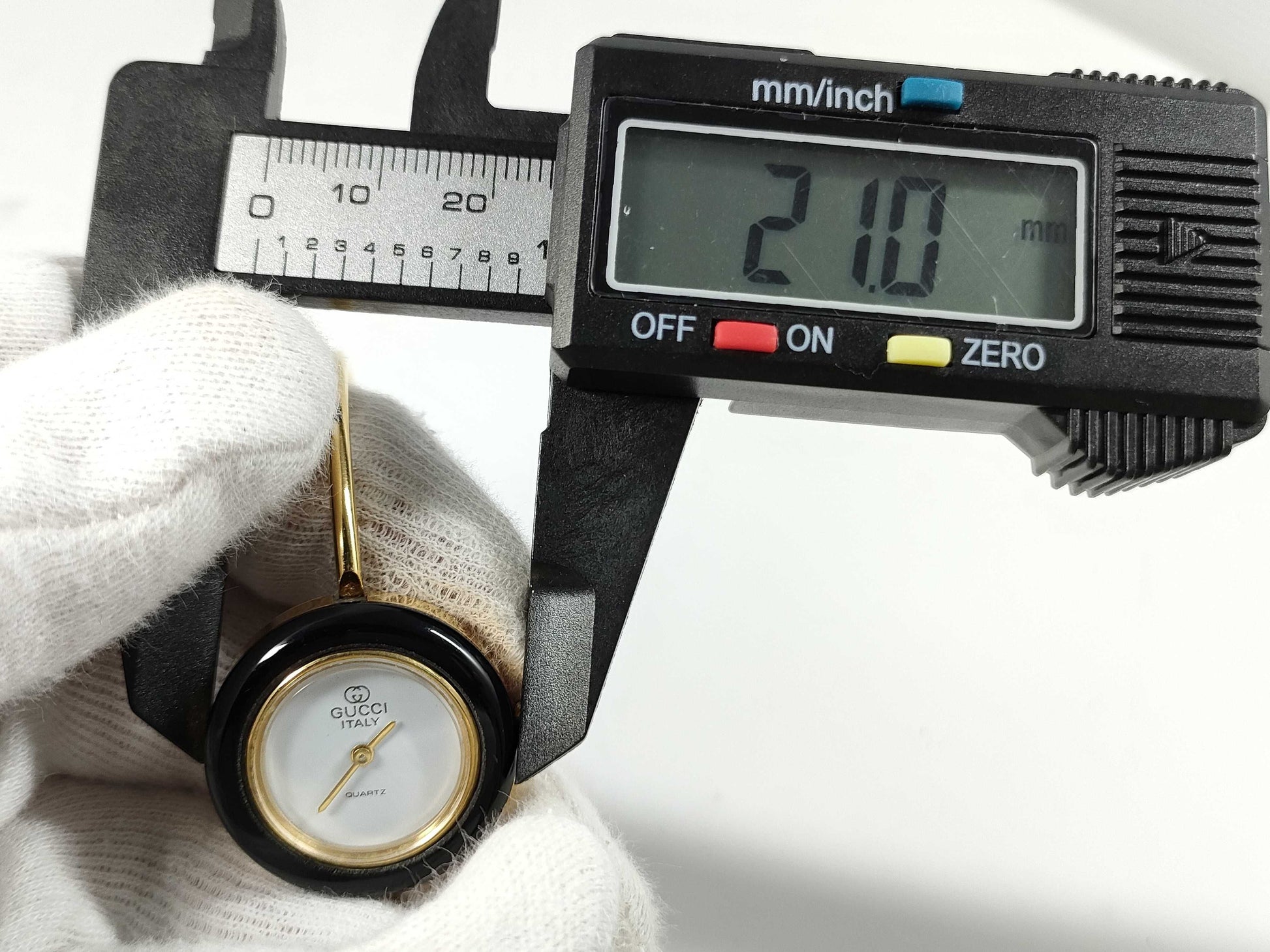 GUCCI Vintage Change Bezel Women's Watch, Unmoving