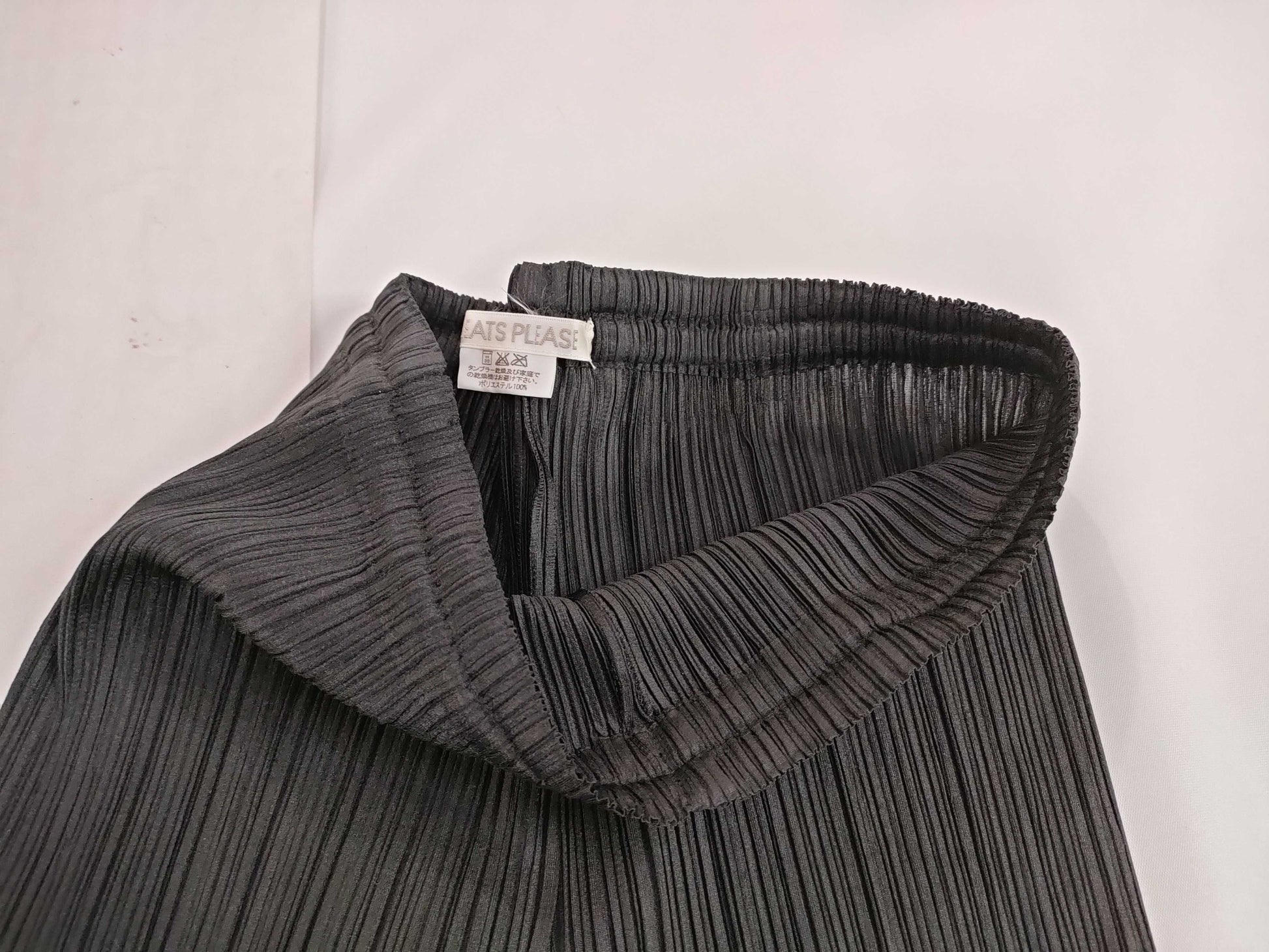 ISSEY MIYAKE Pleats Please Pants Black