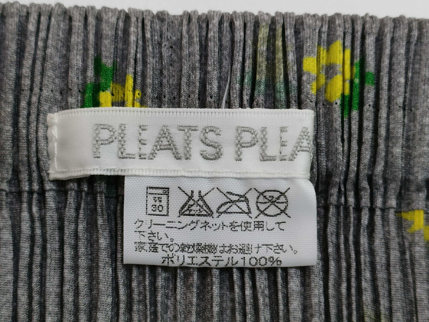 ISSEY MIYAKE Pleats Please Slit Skirt GY/YE Floral Print Skirt