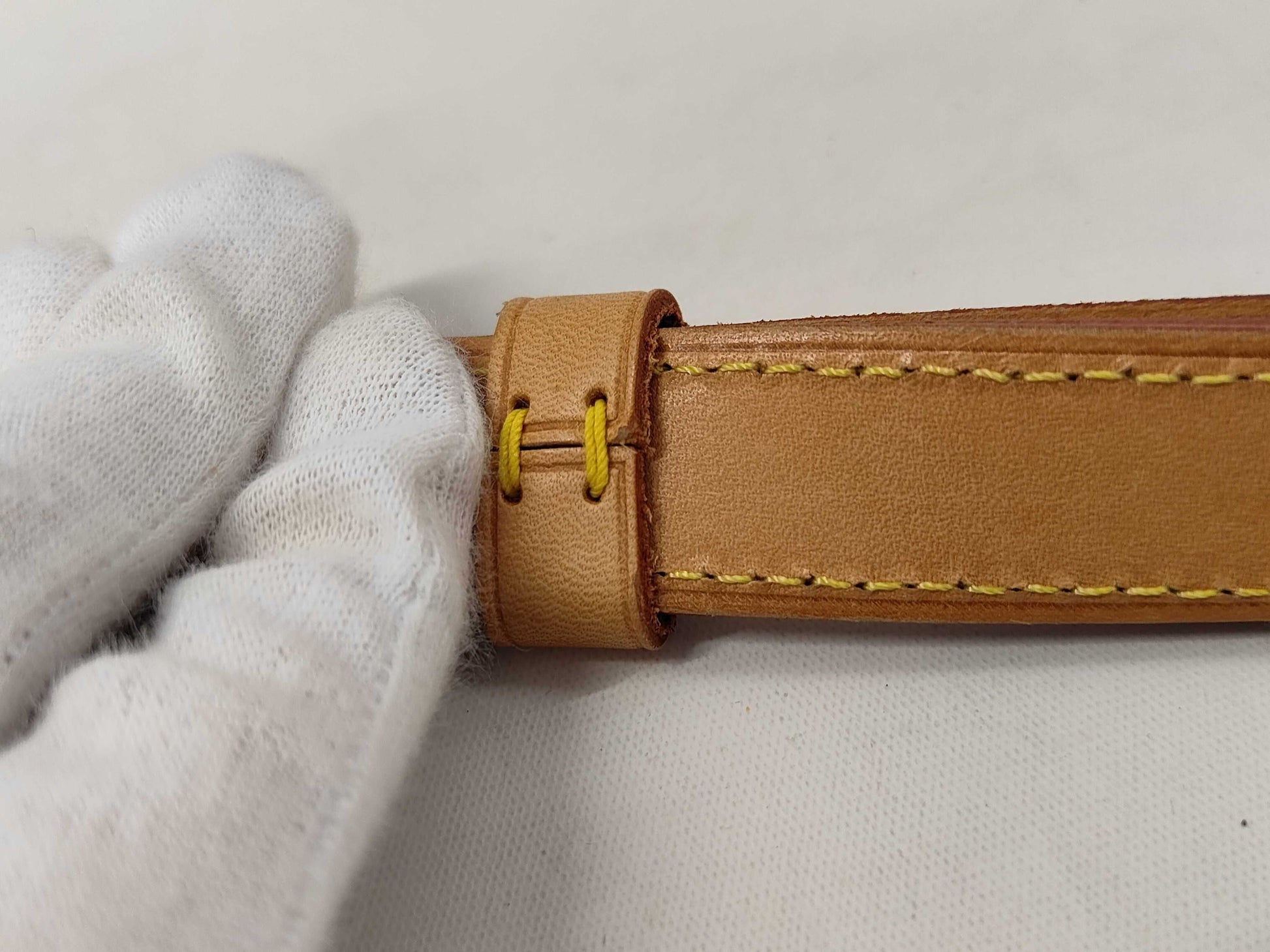 LOUIS VUITTON Vernis Thompson Street Handbag