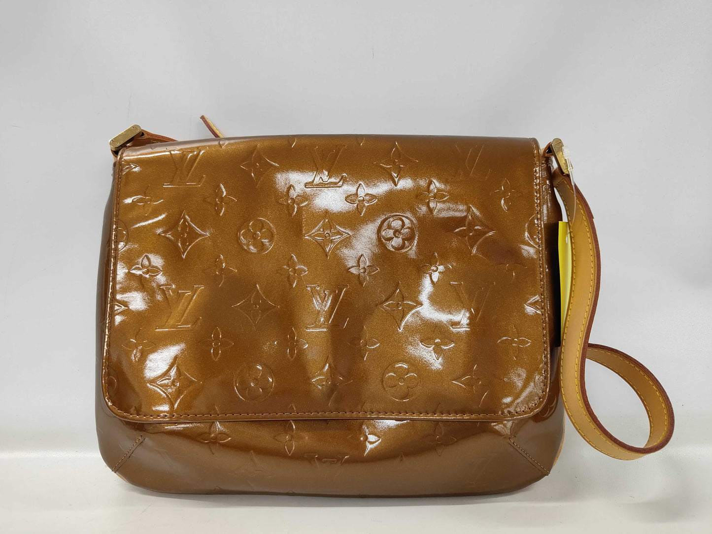 LOUIS VUITTON Vernis Thompson Street Handbag