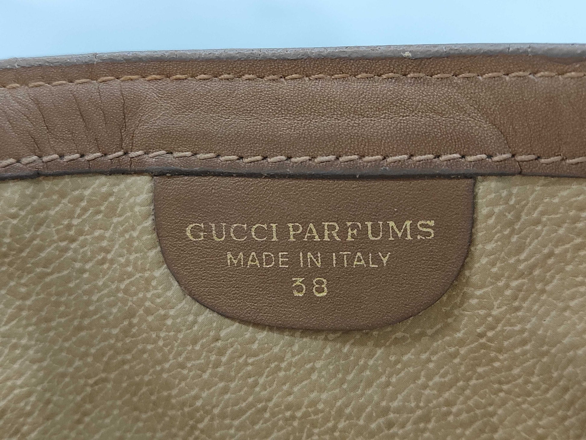 GUCCI Old 11. Old Gucci wallets and other accessories 