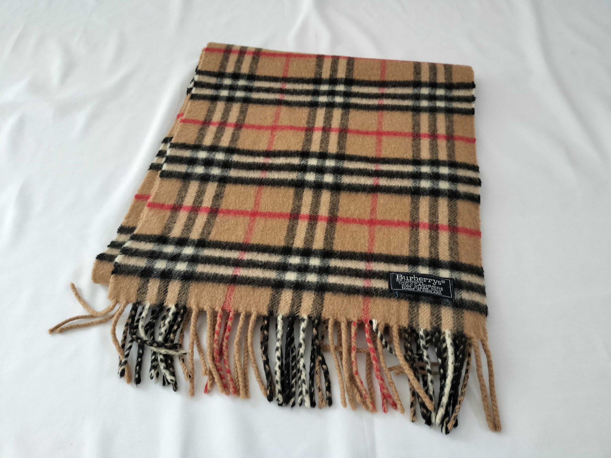 BURBERRY 100% Cashmere Scarf Beige