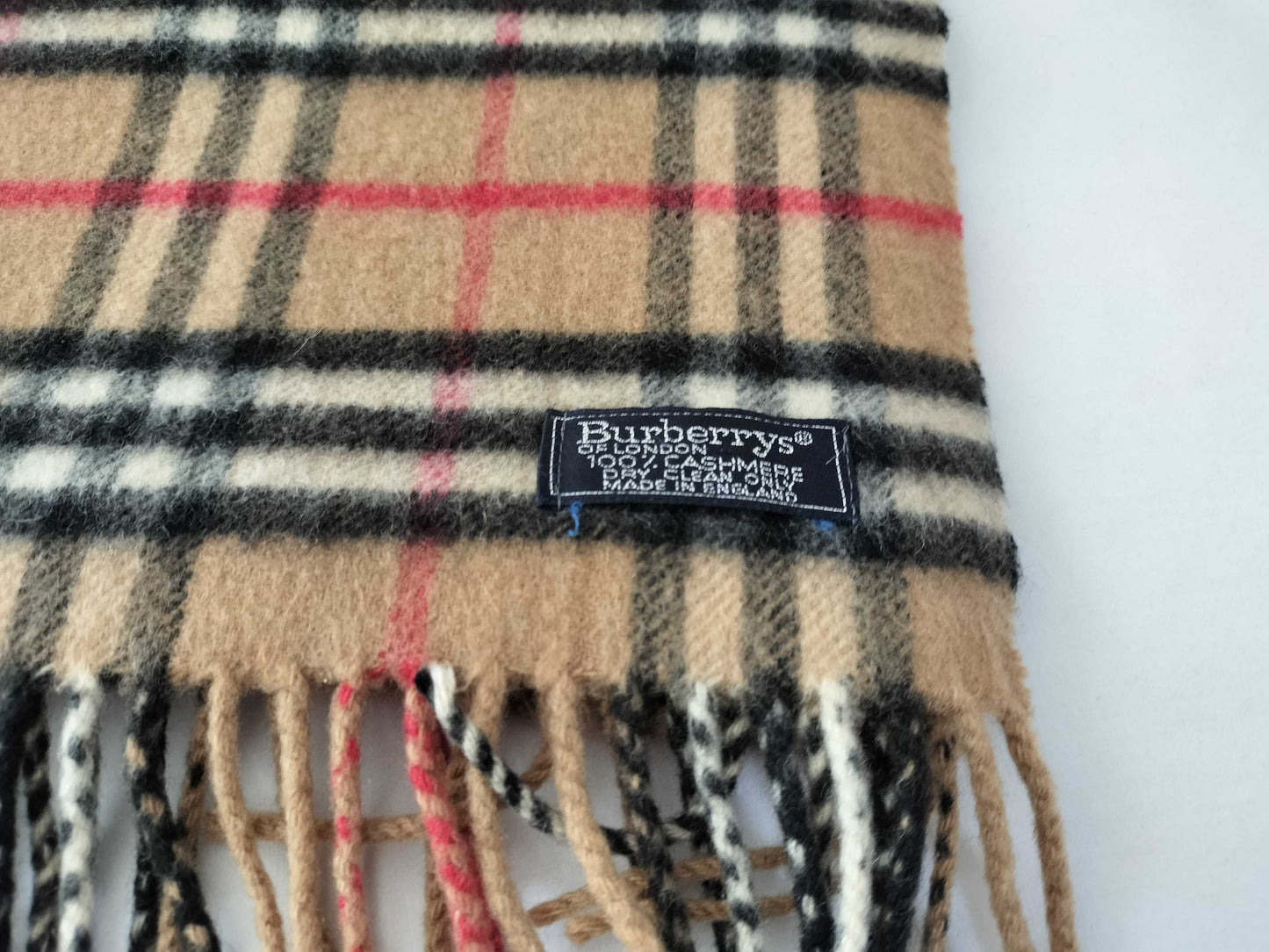BURBERRY 100% Cashmere Scarf Beige