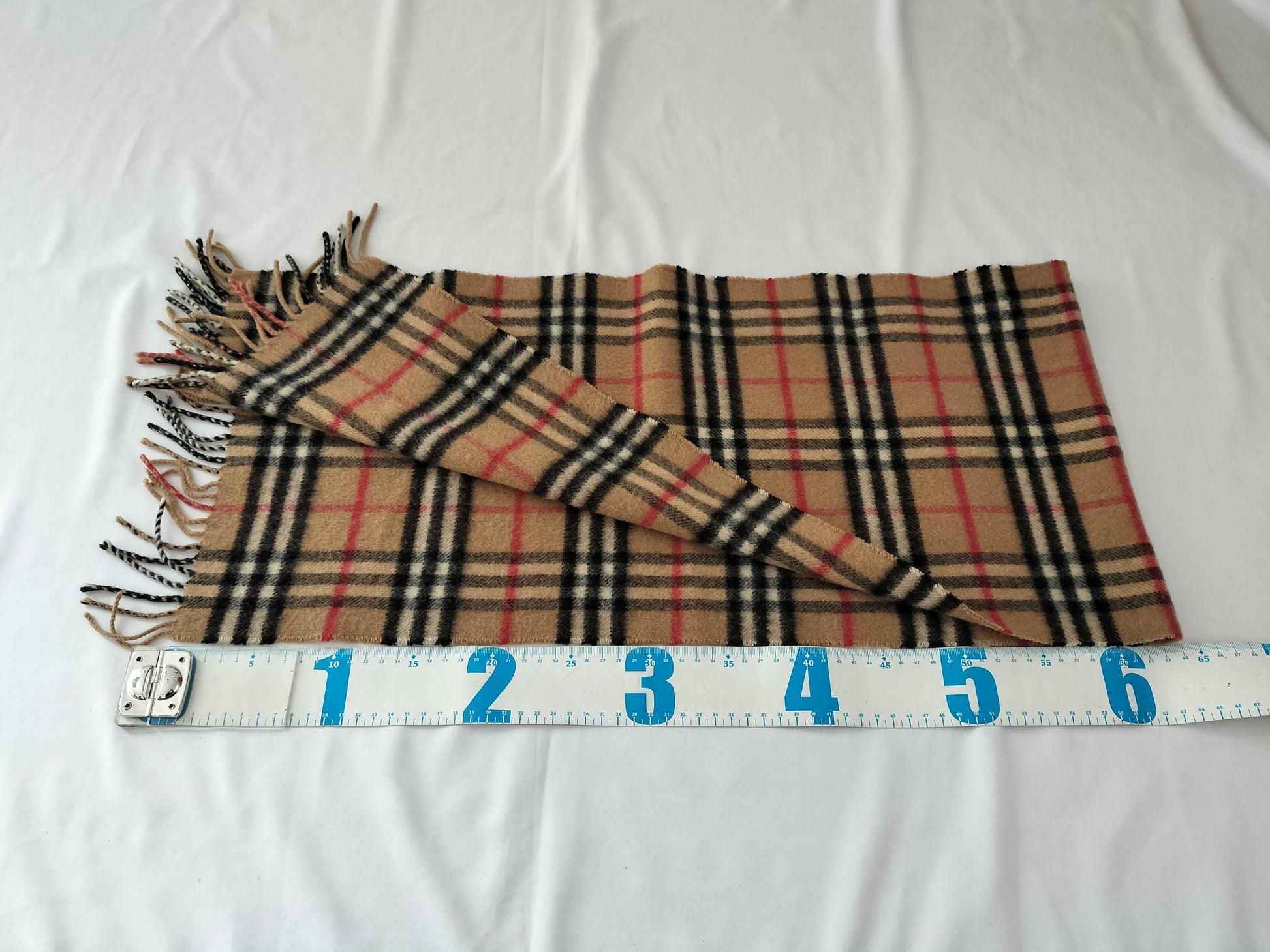 BURBERRY 100% Cashmere Scarf Beige