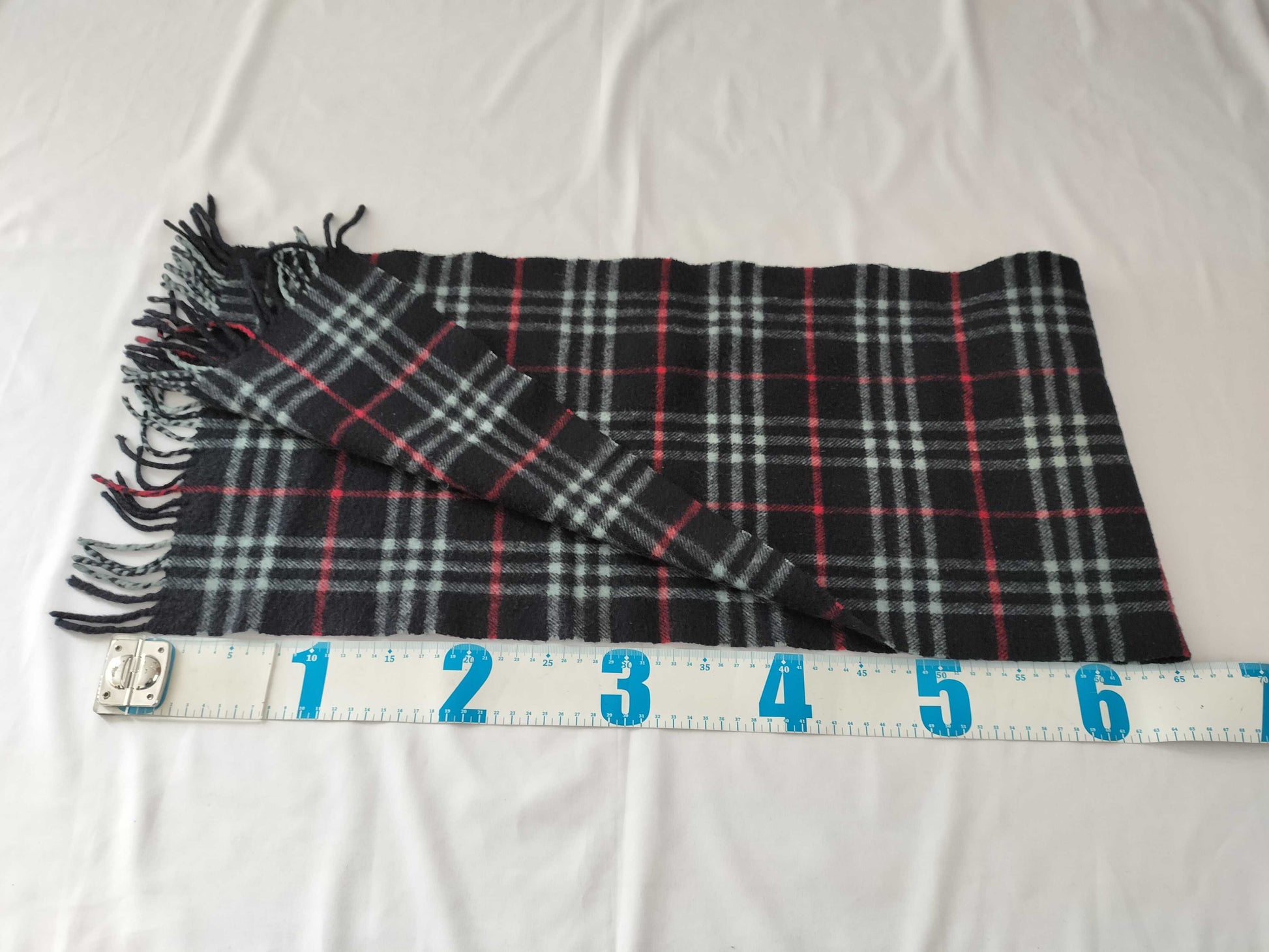 BURBERRY 100% Cashmere Scarf Navy