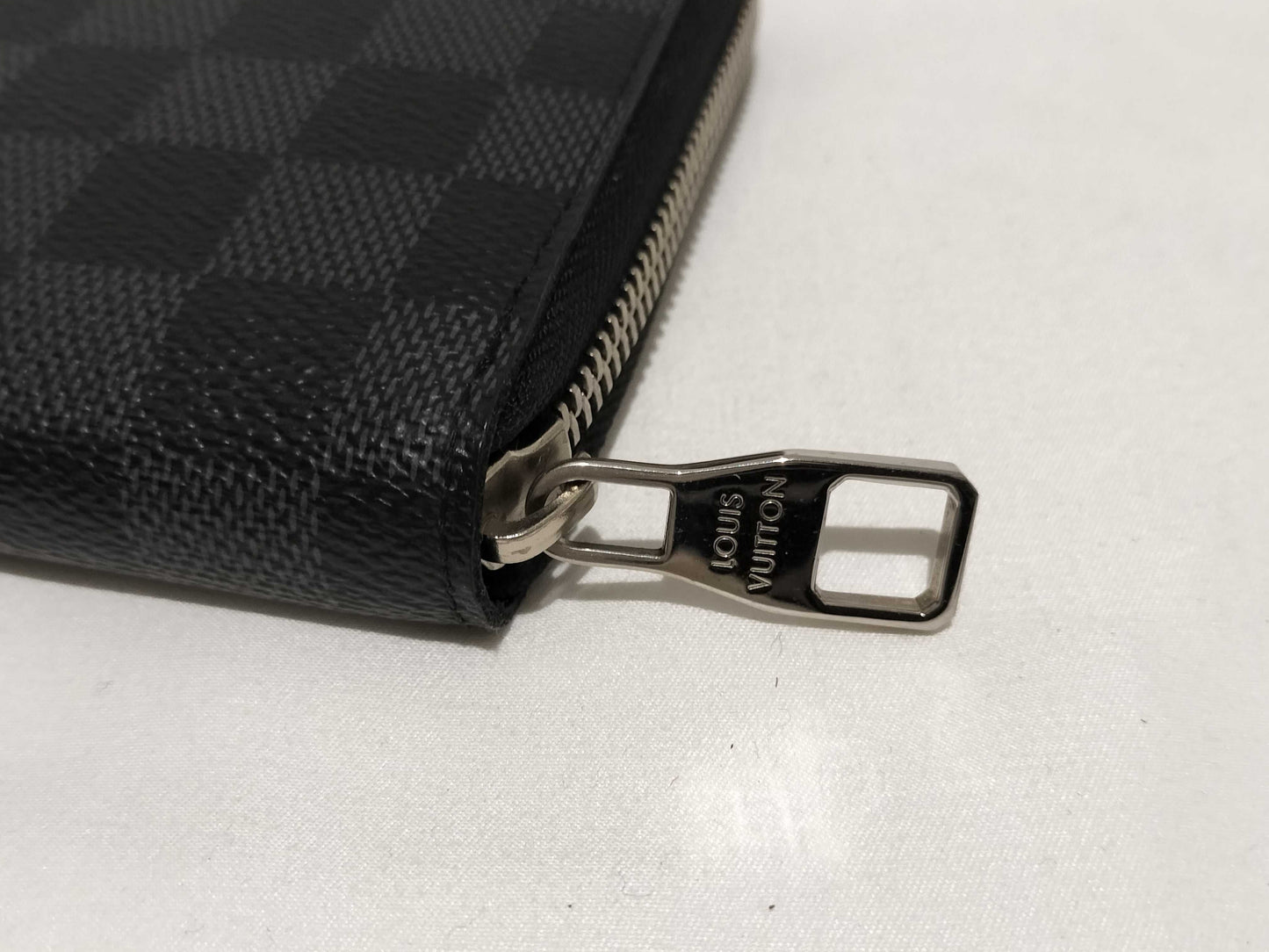LOUIS VUITTON Damier Graphite Zippy Organizer N63077 Wallet