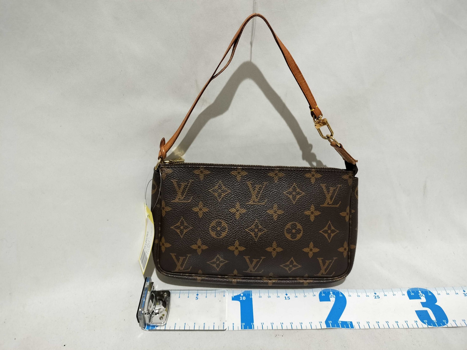 LOUIS VUITTON Monogram M40712 Pochette Accessoires Pouch