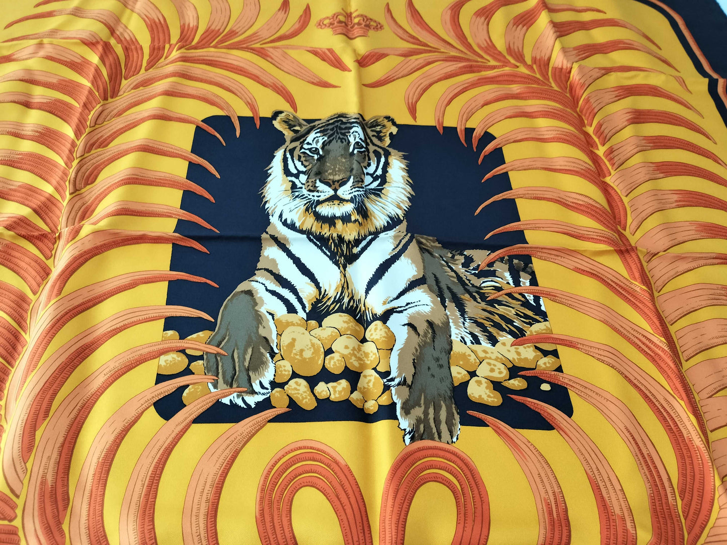 HERMES King of Tiger Scarf