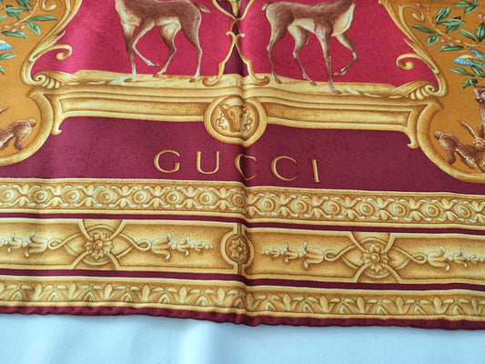 GUCCI Diana Scarf