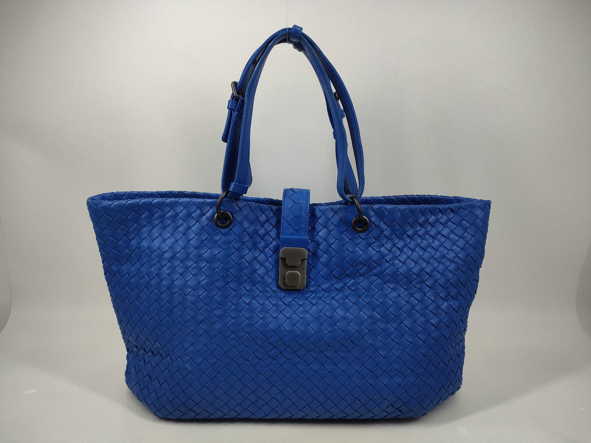 BOTTEGA VENETA Intrecciato Handbag Blue Handbag