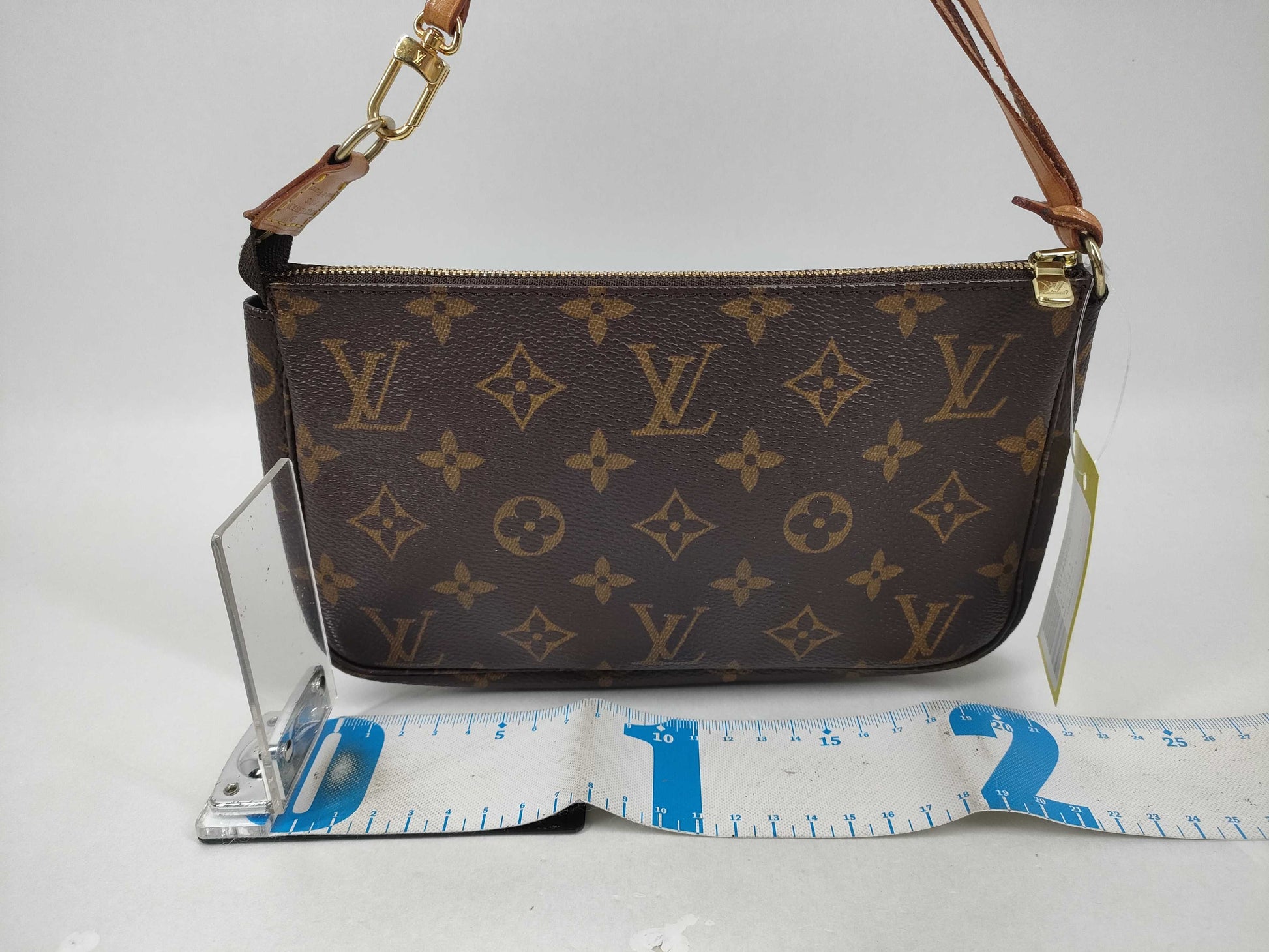 LOUIS VUITTON Monogram M40712 Pochette Accessoires Pouch