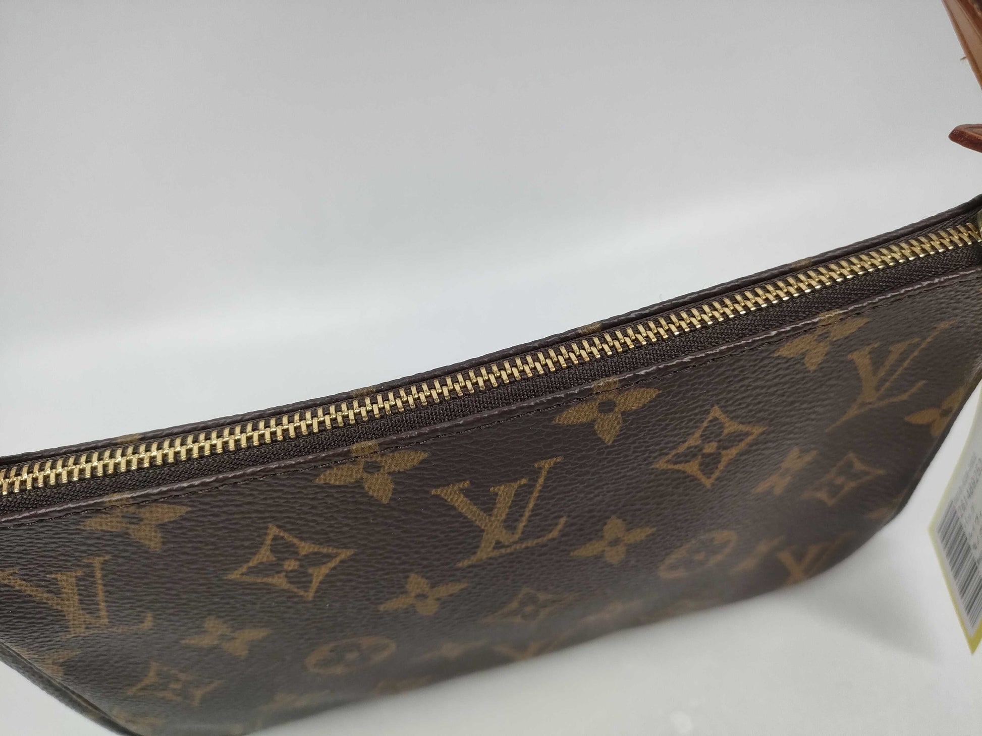 LOUIS VUITTON Monogram M40712 Pochette Accessoires Pouch