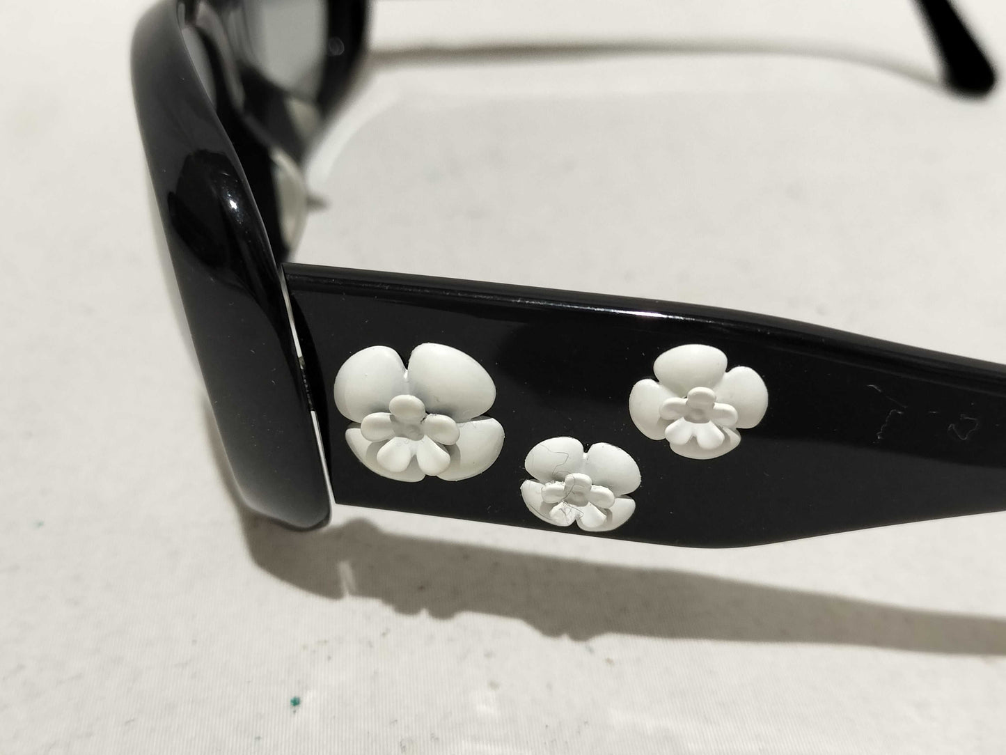  CHANEL Camellia 5113 / Camellia / Sunglasses Sunglasses and Glasses