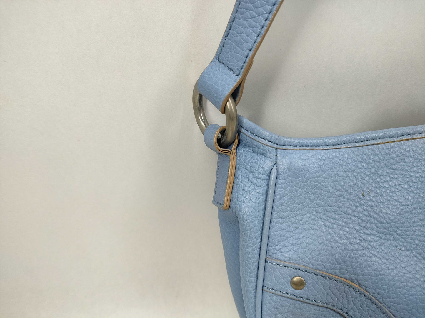 BURBERRY London Leather One-Shoulder Shoulder Bag with Nova Check Interior