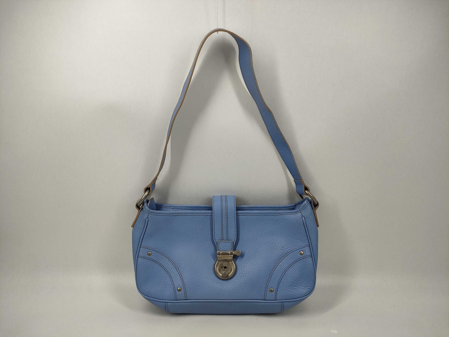 BURBERRY London Leather One-Shoulder Shoulder Bag with Nova Check Interior