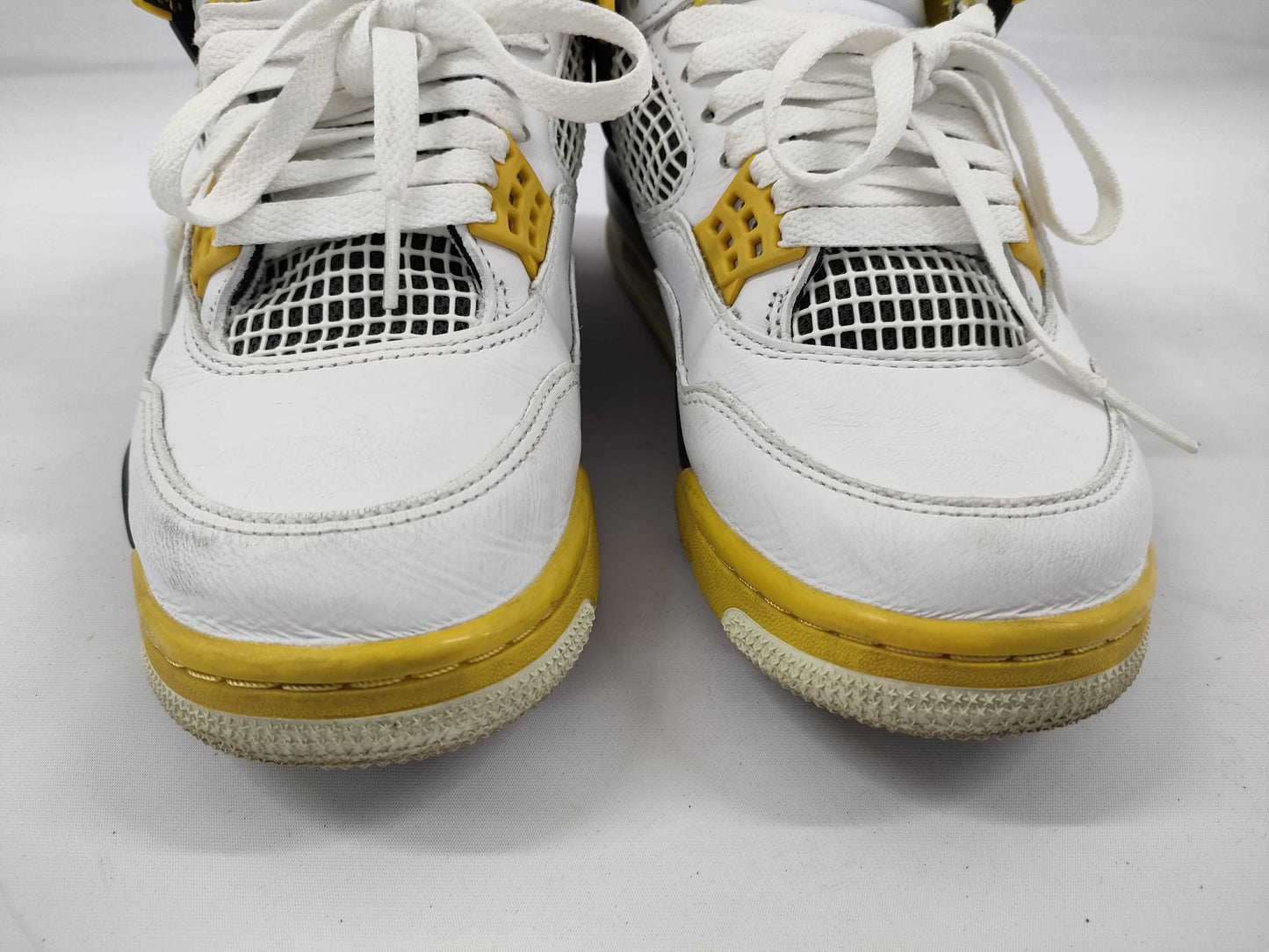 NIKE Jordan AQ9129-101 Sneakers